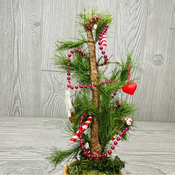 Christmas tree shelf sitting stocking hanger hook “fill your holidays with love” - Picture 5 of 6